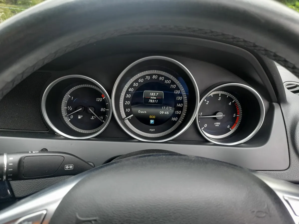 Mercedes-Benz C-Class 2014 - Image 3