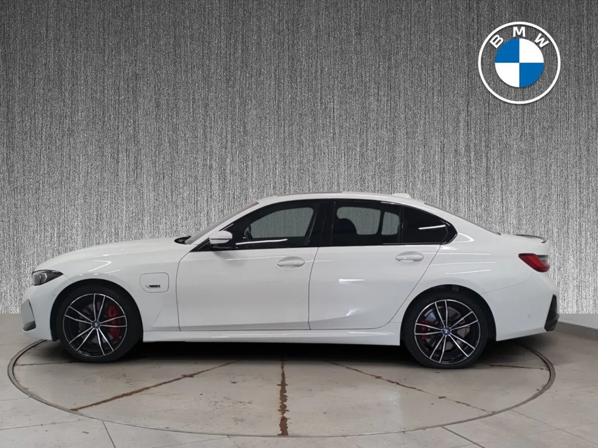 BMW 3 Series 330e M Sport Phev PRO Pack / Sunroof - Image 3