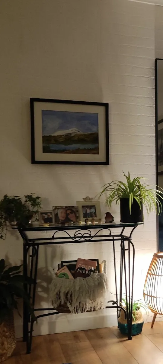 Console table - Image 1