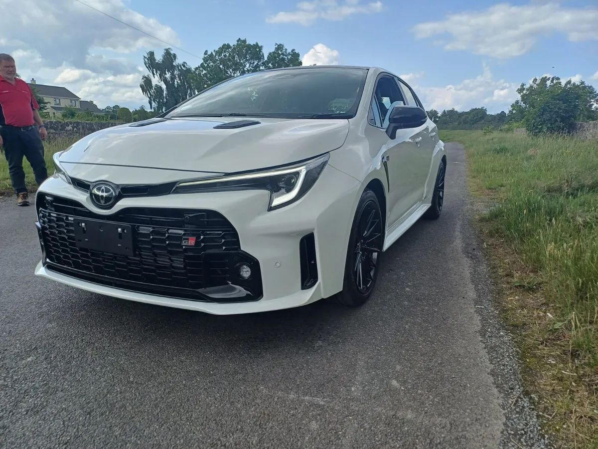 Toyota Corolla 2025 - Image 4