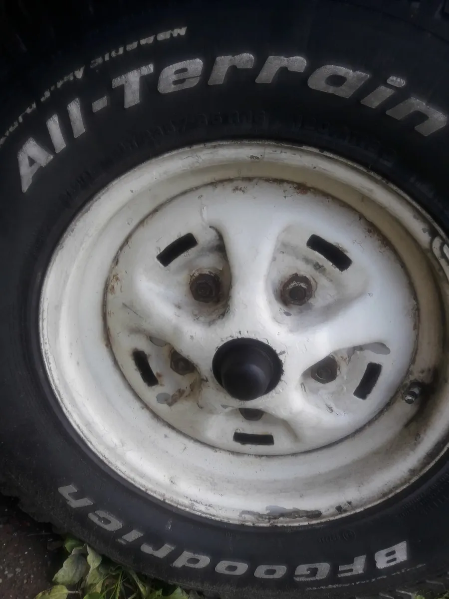 5x goodrich all terain tyres - Image 3