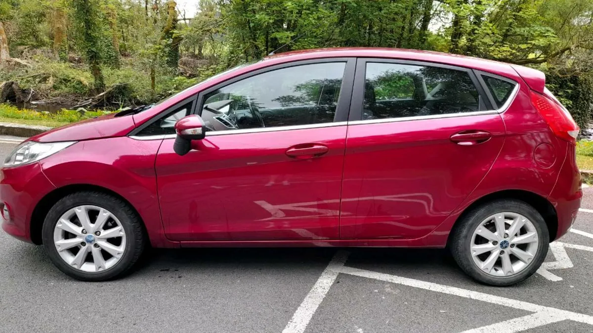 Lovely little fiesta - Image 3