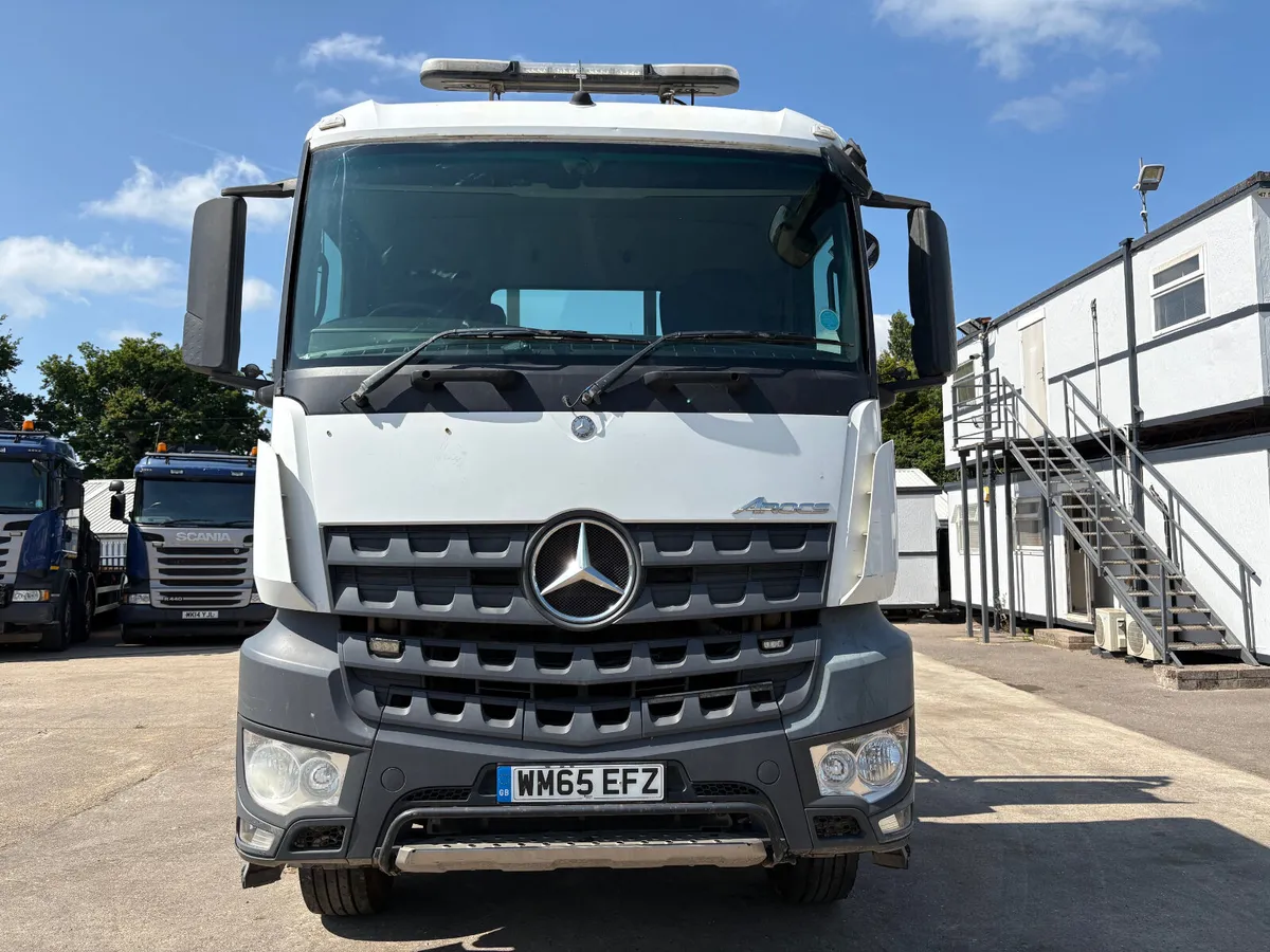 MERCEDES AROCS 3236 HOOK LOADER 8X4 - Image 4