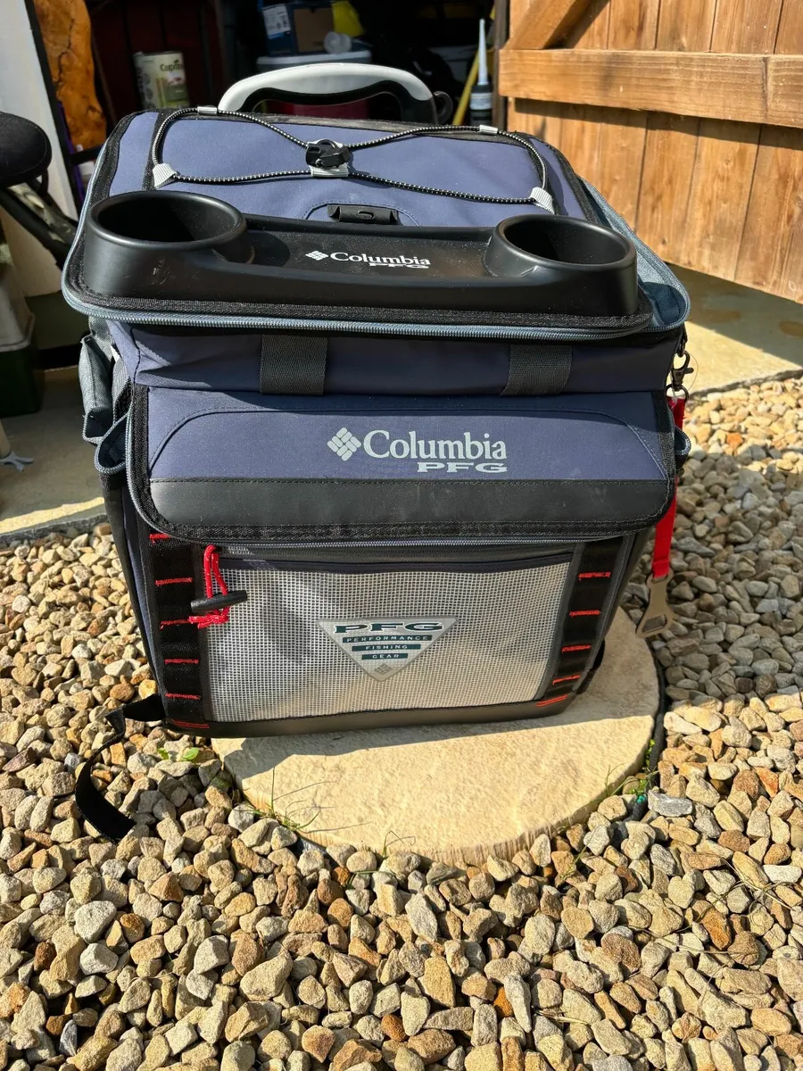 Columbia PNG cooler on wheels - Image 2