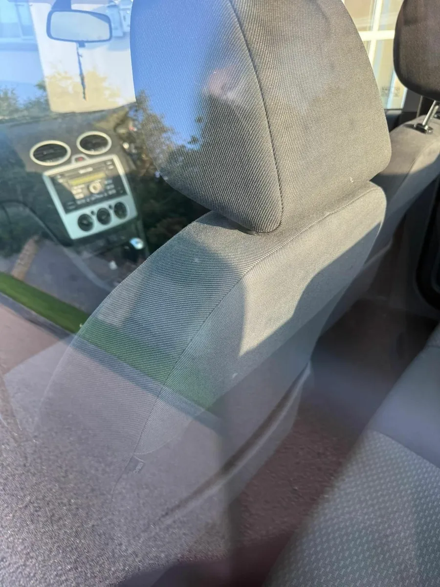 Ford Focus 2007 - Image 2