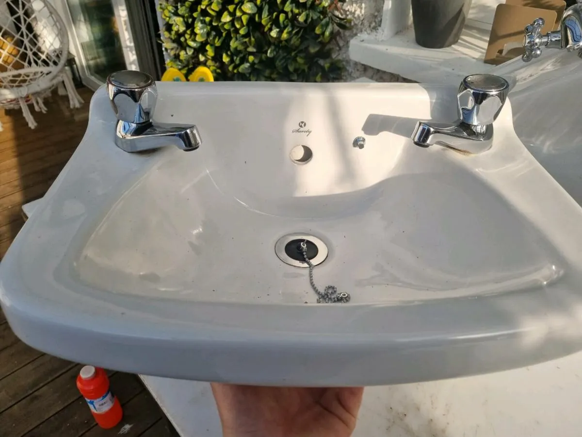 Sink - Image 1