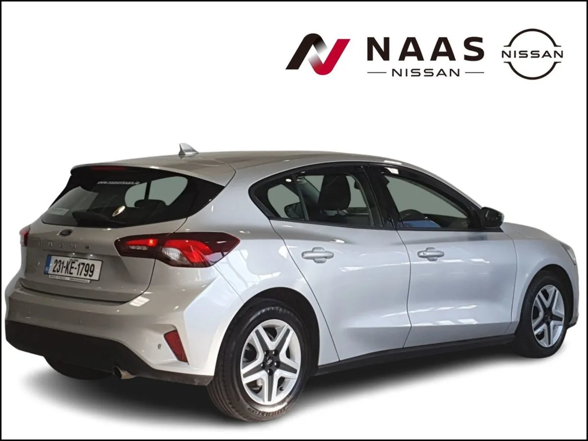 Ford Focus Connected 1.5 TD 120 S6.2 A8 4DR - Image 4