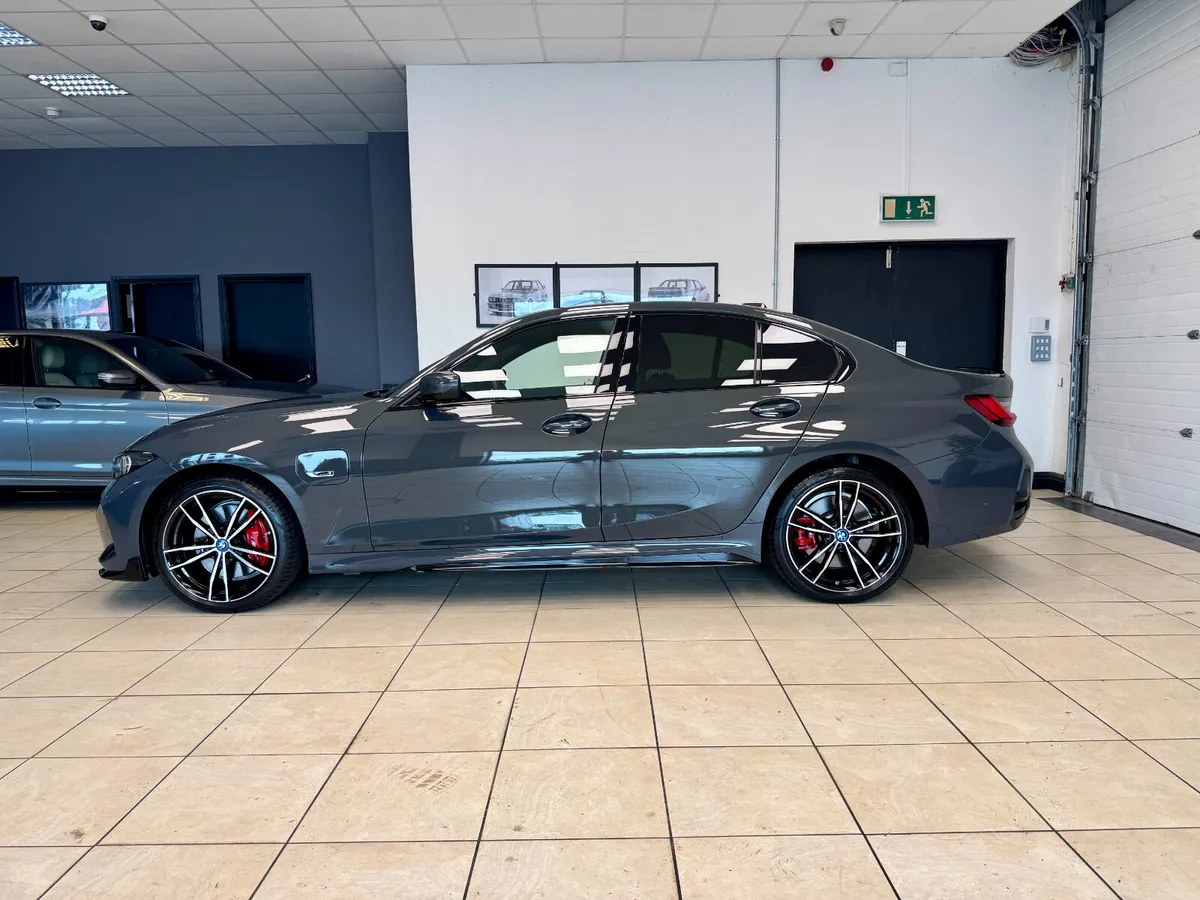 BMW 330E MSPORT PRO - Image 4