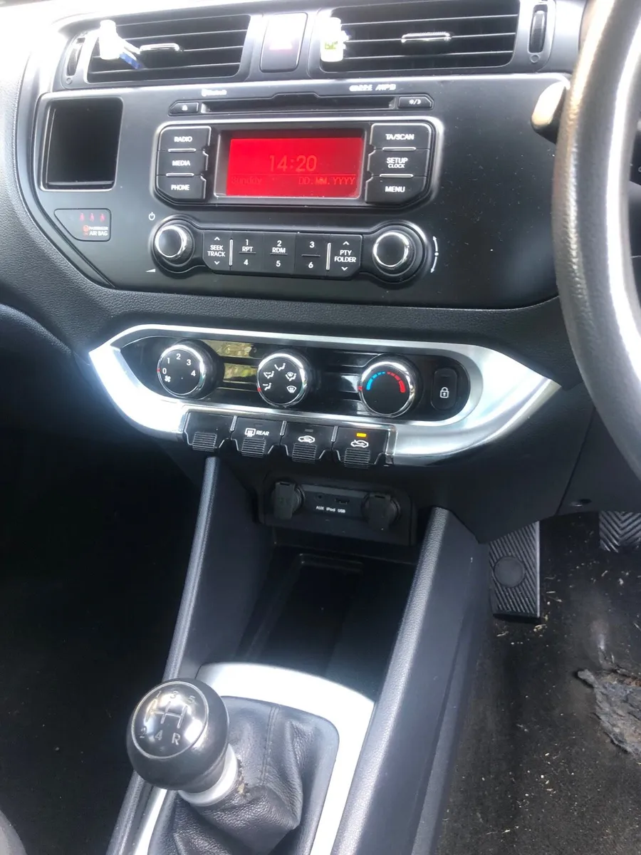 141 Kia Rio - Image 4