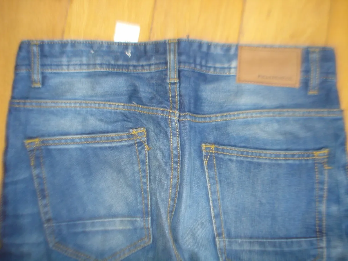 PULL & BEAR VINTAGE REULAR BLUE MENS JEANS. - Image 4