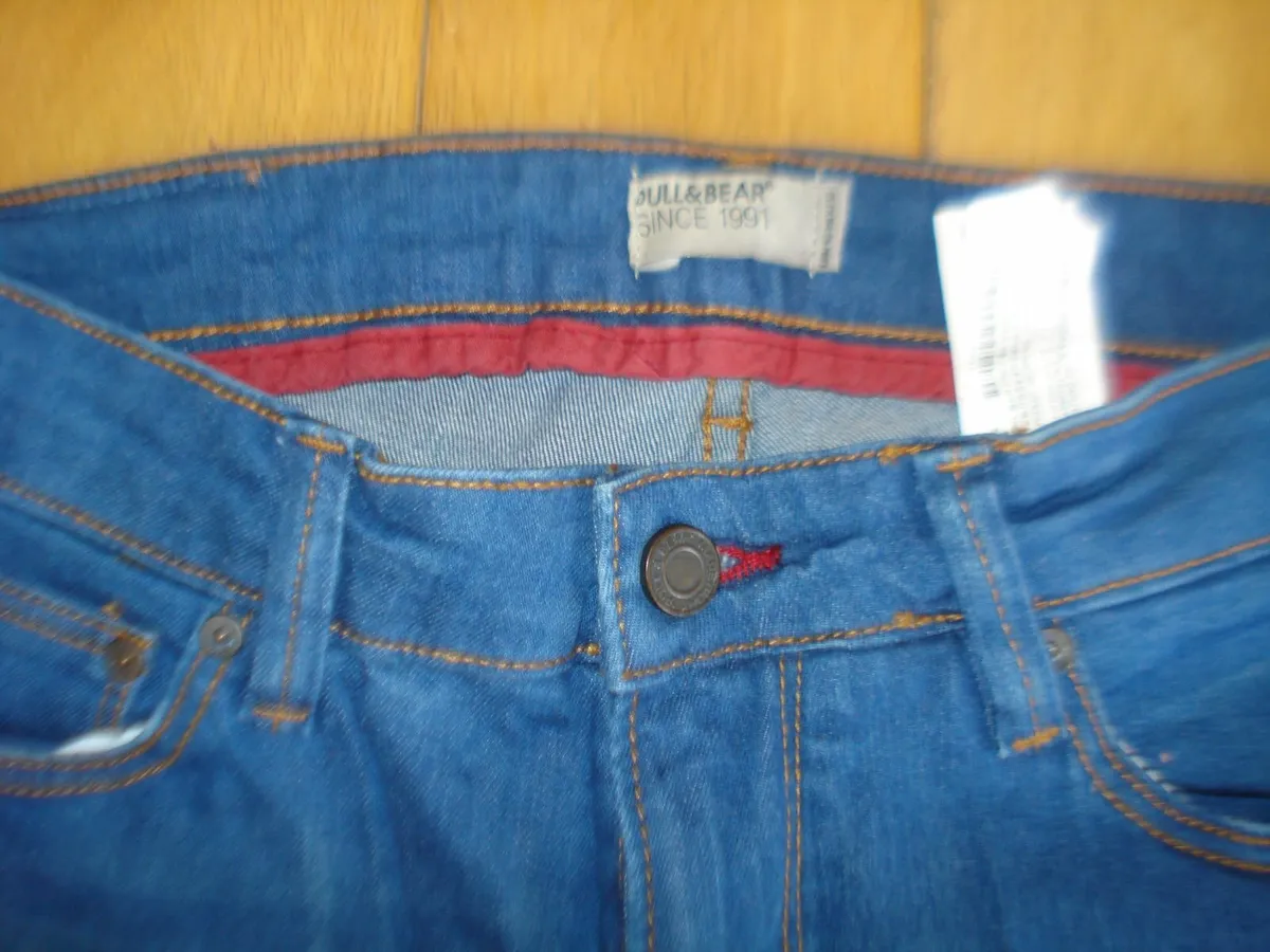 PULL & BEAR VINTAGE SLIM BLUE MENS JEANS. - Image 1