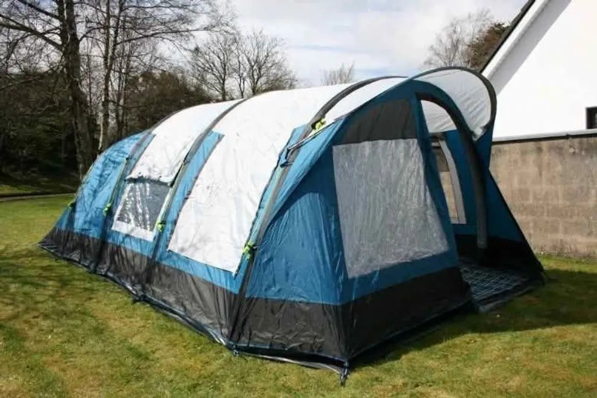 8 man Air Tent and Porch Extension - Image 3