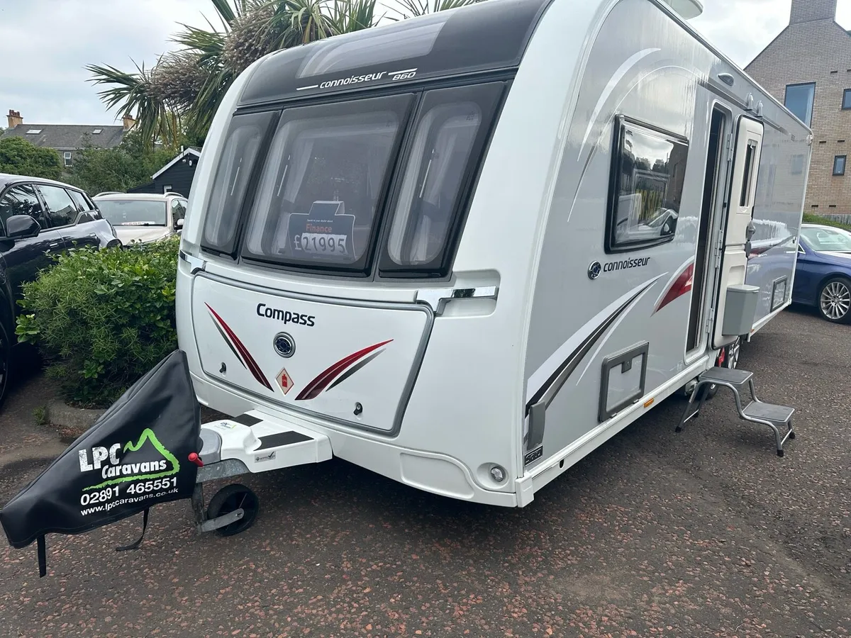 2018 compass connoisseur 860 - Image 1