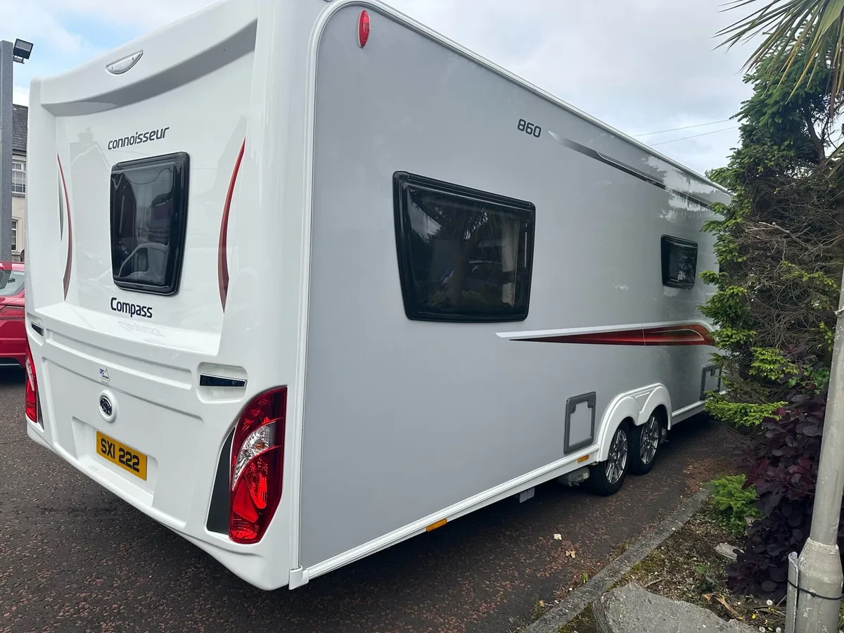 2018 compass connoisseur 860 - Image 3