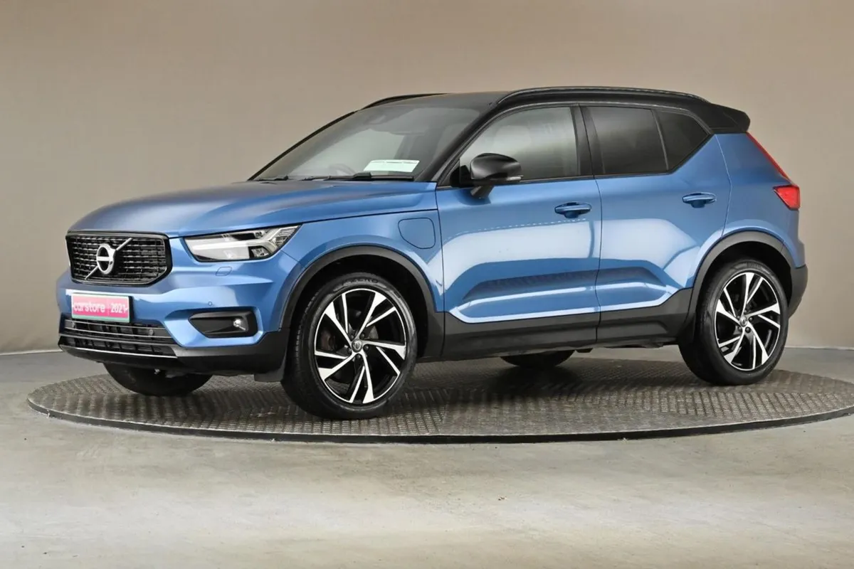 Volvo XC40 1.5 T5 Rdesign PRO Recharge Twin Engin - Image 4