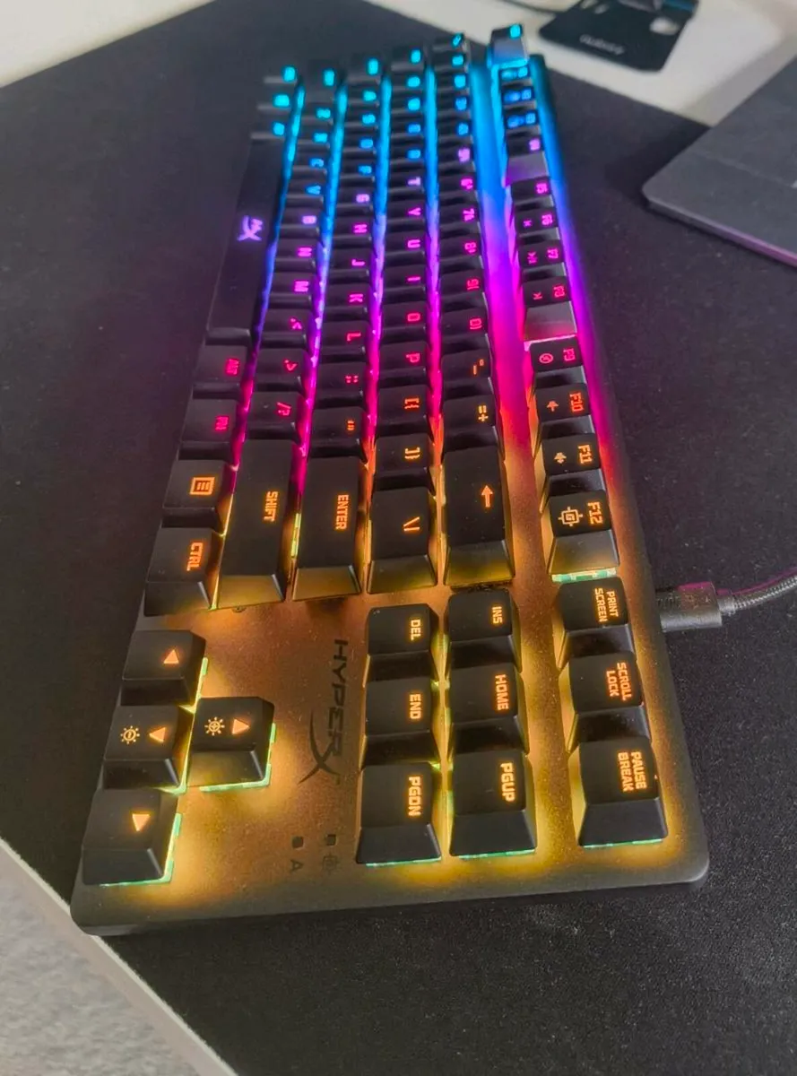 HyperX Alloy Origins Core TKL RGB Mechanical Gamin - Image 2