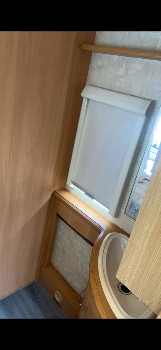 Caravan - Image 4