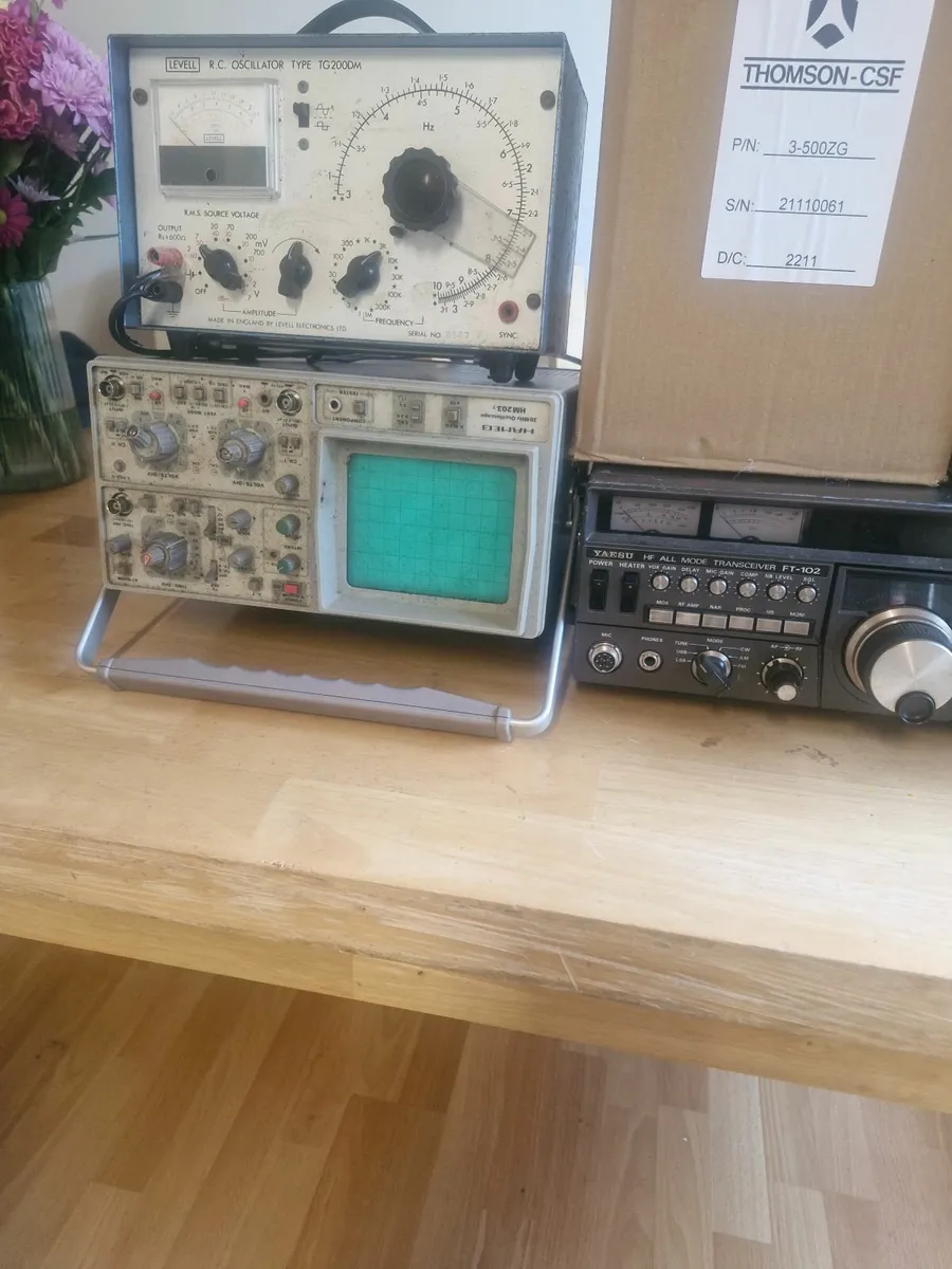 Yaesu ft-102 Transceiver - Image 3