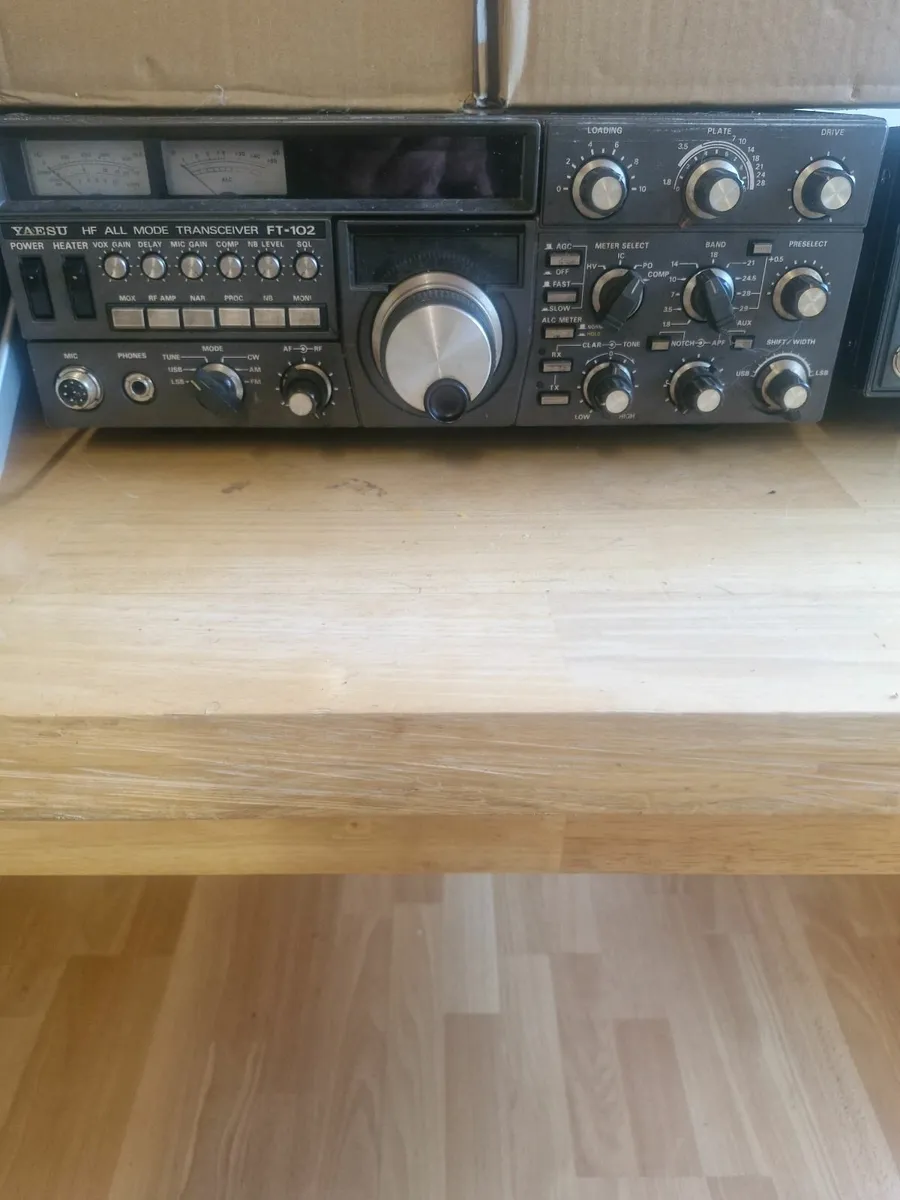 Yaesu ft-102 Transceiver - Image 4