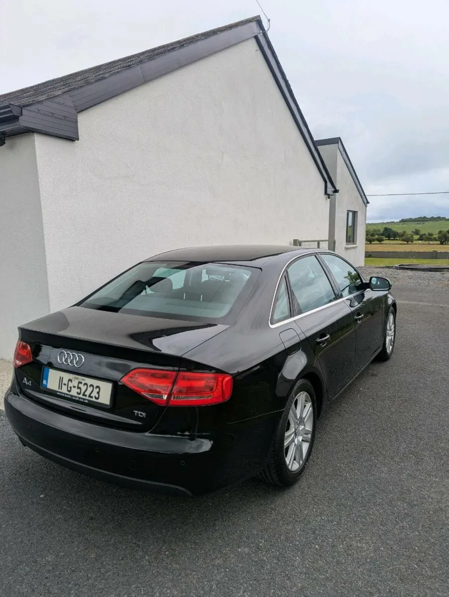 2011 Audi A4 - Image 2