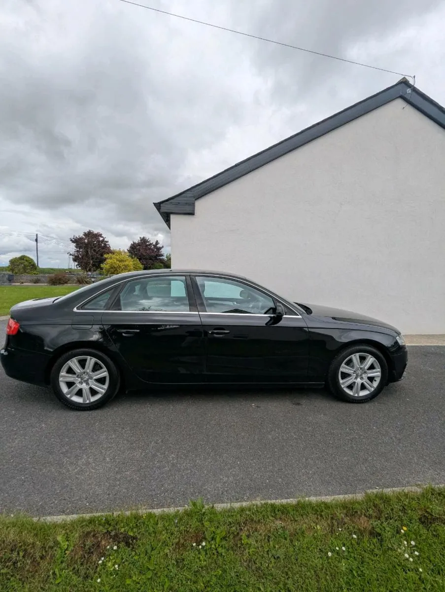 2011 Audi A4 - Image 3