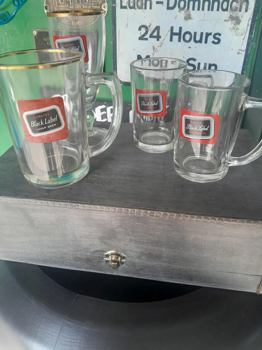 Four  vintage  carling  glasses - Image 4