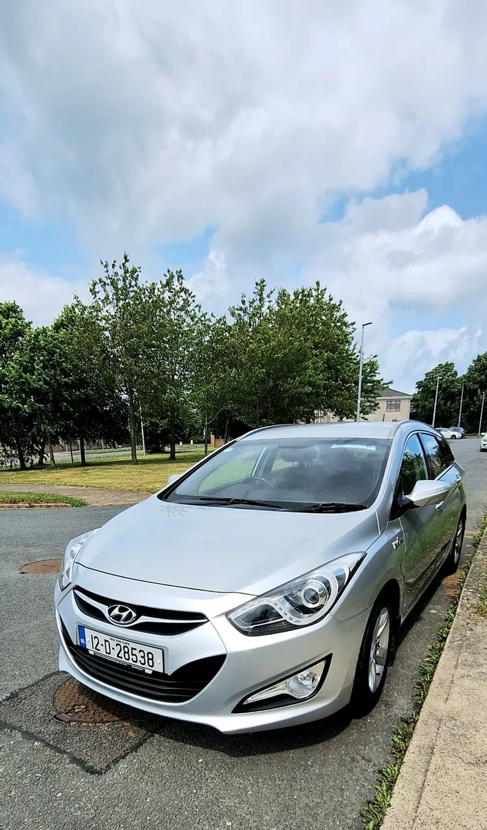Hyundai 2012 i40 estate 1.7 d - Image 2