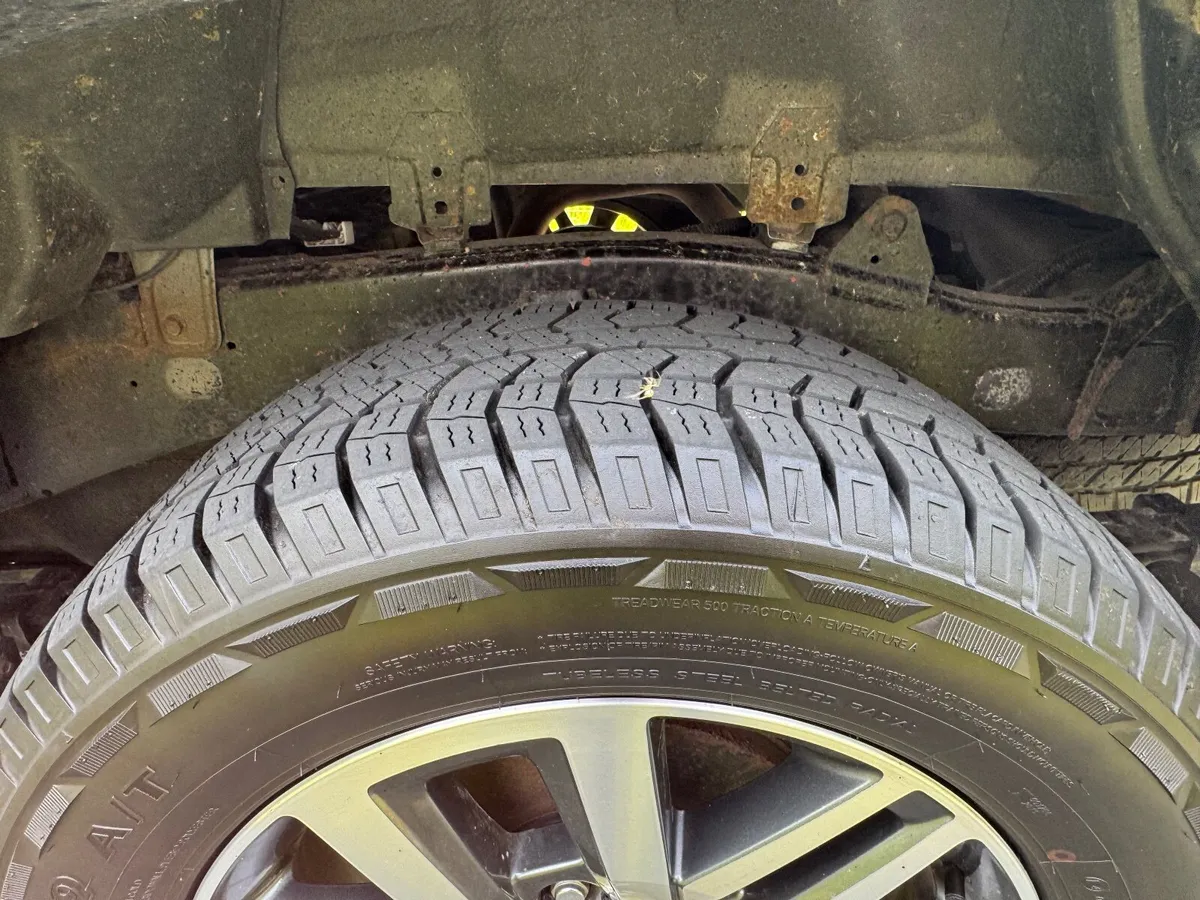 Toyota Hilux 2016 - Image 4
