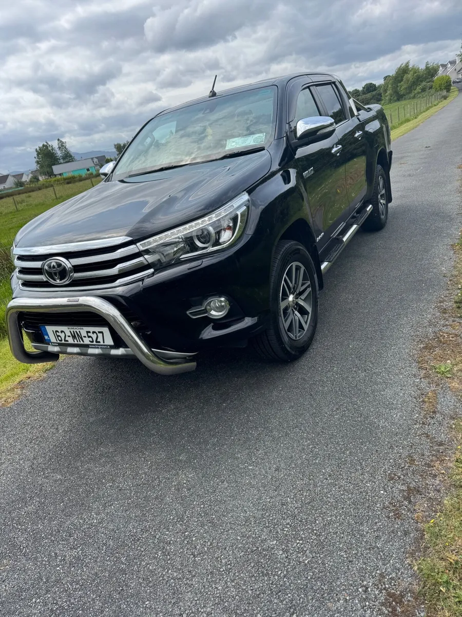 Toyota Hilux 2016 - Image 1