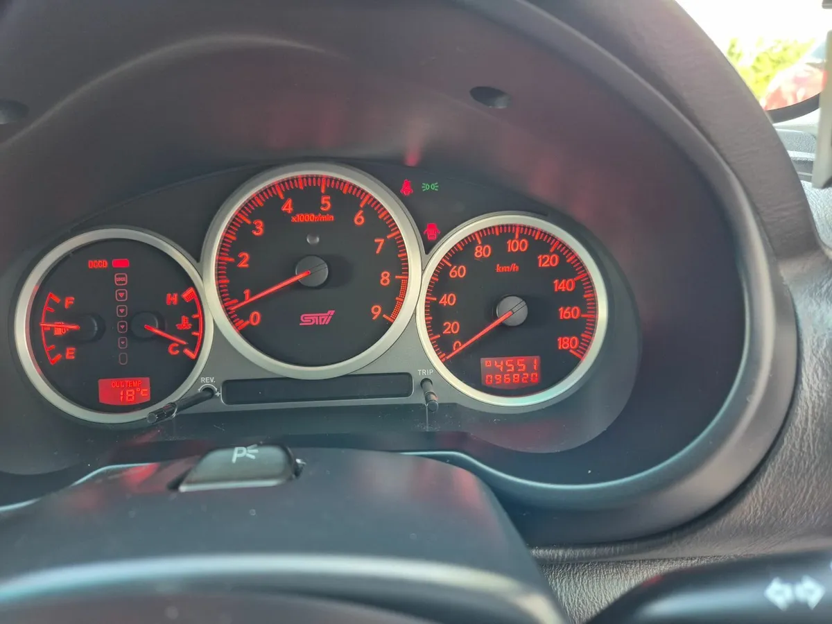 Subaru Impreza 2004 STI JDM - Image 4