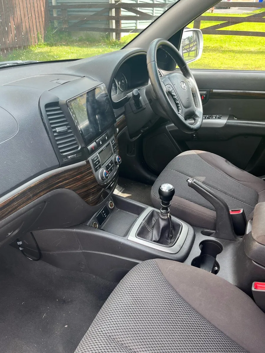 Hyundai Santa Fe - Image 4