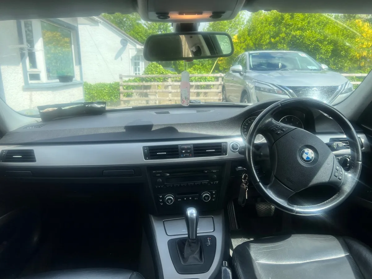 BMW 3-Series 2007 - Image 4