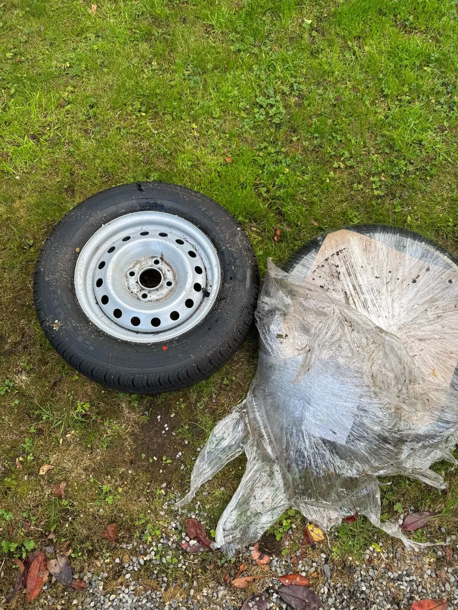 4x100 brand new rims and Tyre x2 - Image 3