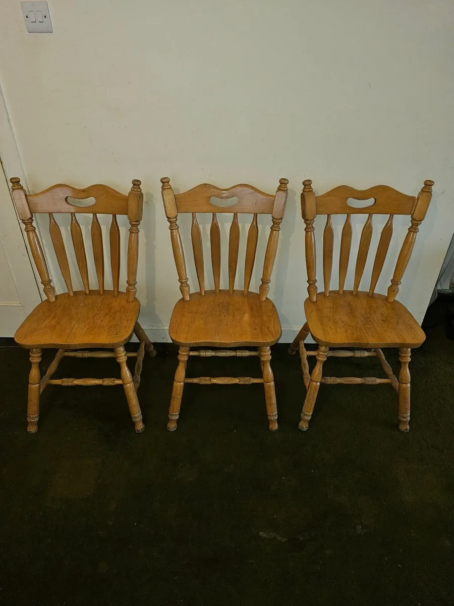 Solid Wooden Dining Table & 6 Chairs - Image 3