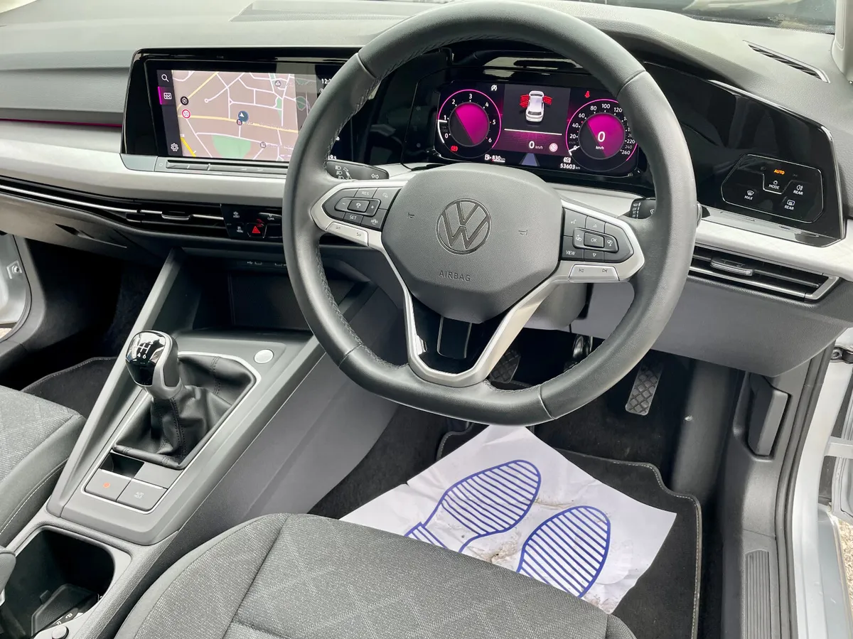 Volkswagen Golf Life 2.0TDI 115PS Manual 5Dr,2023 - Image 3