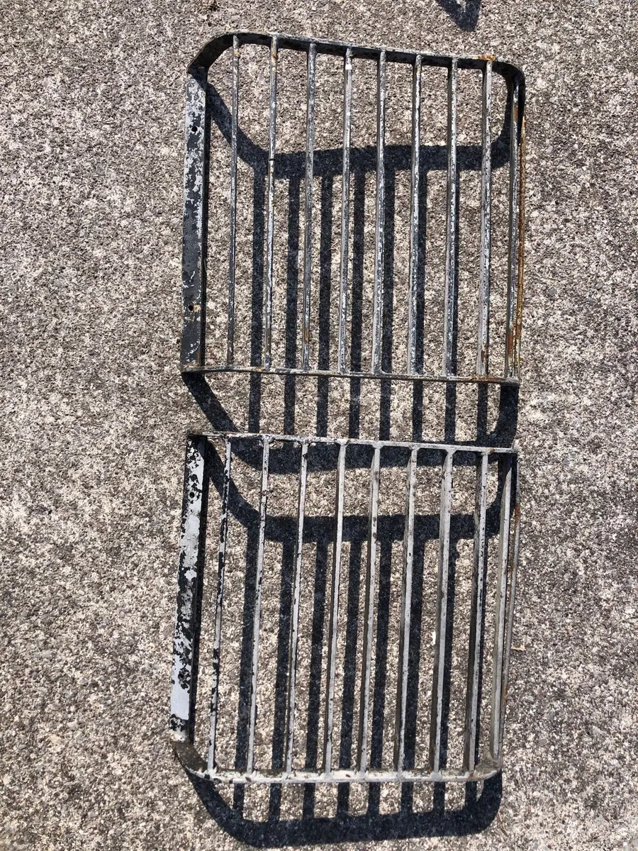 Land Rover Defender parts - Image 2