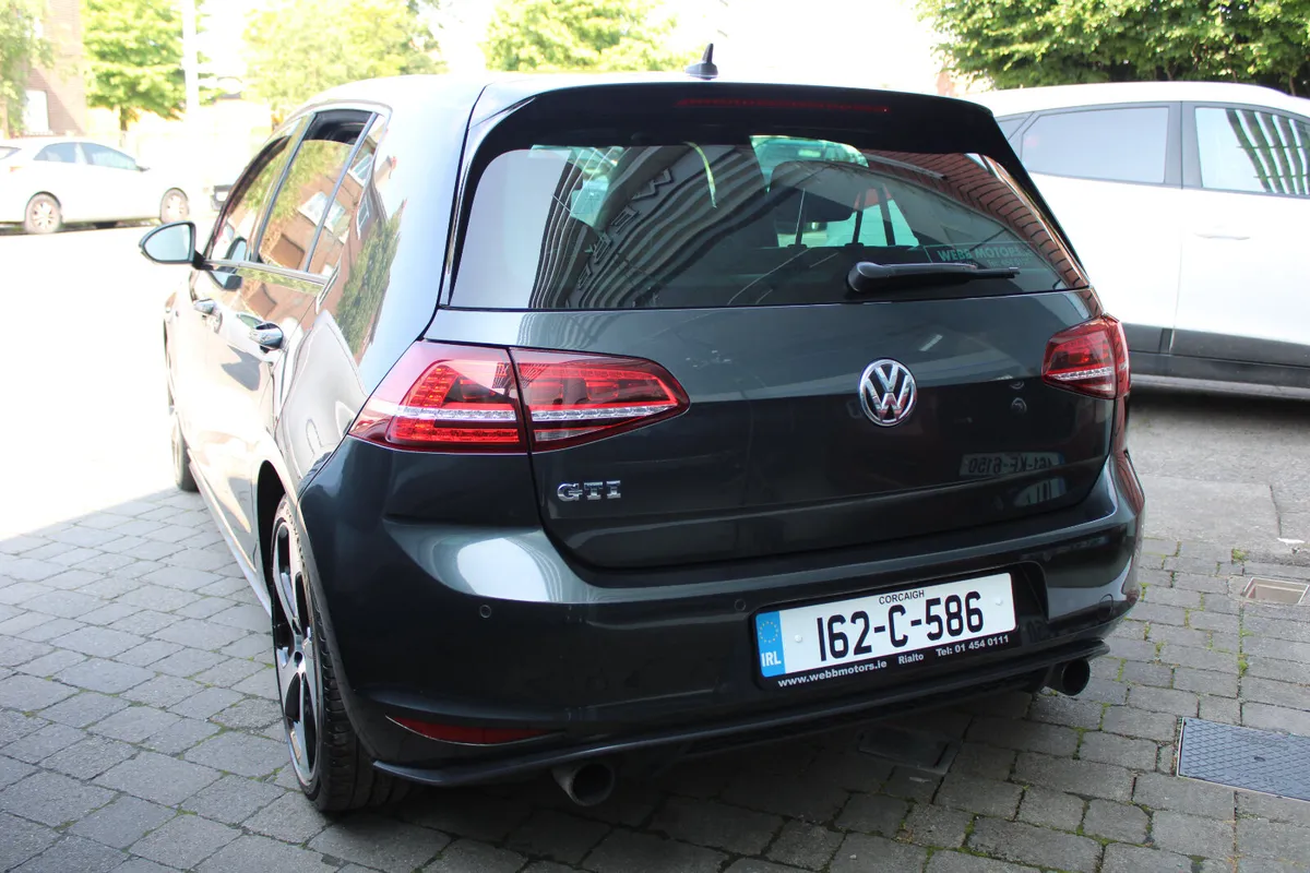 VW GOLF 2.0L TSI GTI 220BHP IRISH NEW FULL HISTORY - Image 4