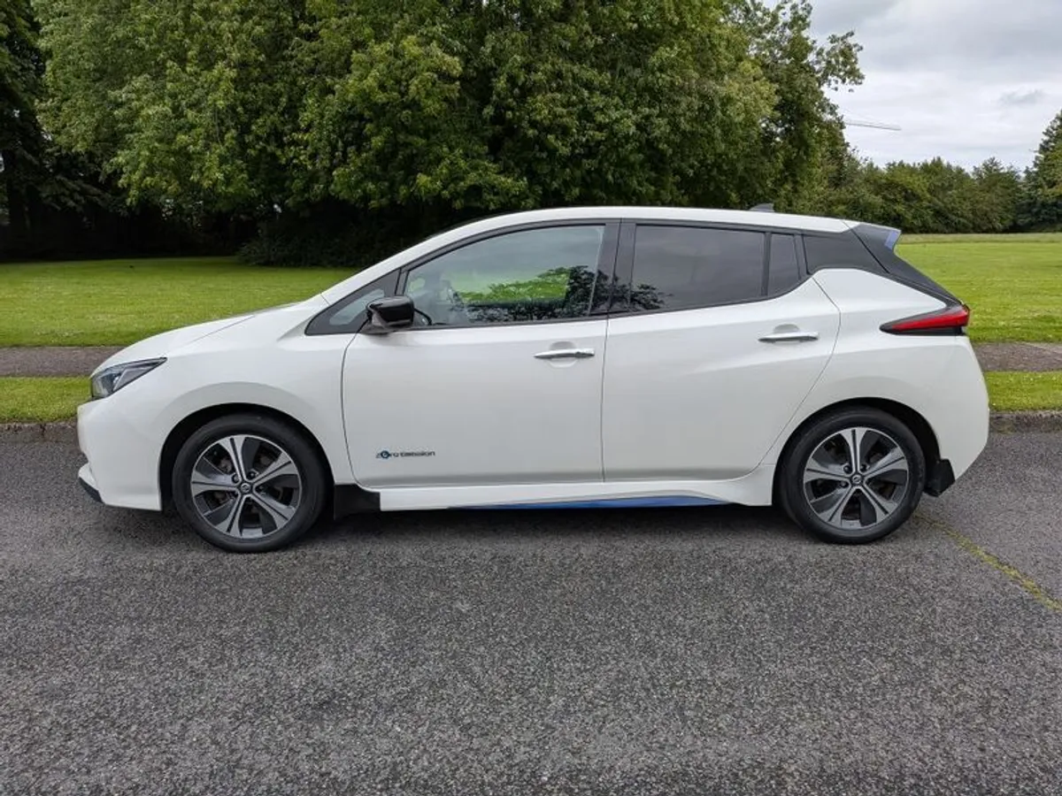 Nissan Leaf Tekna 40kWh - Image 2
