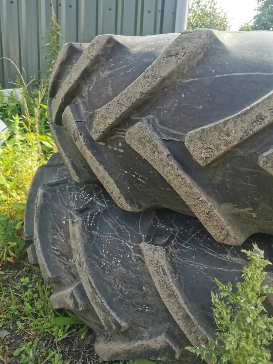 Tractor tyres - Image 1