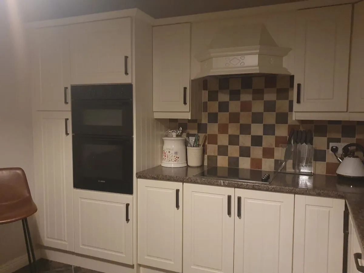 Kitchen / Utility - Image 1