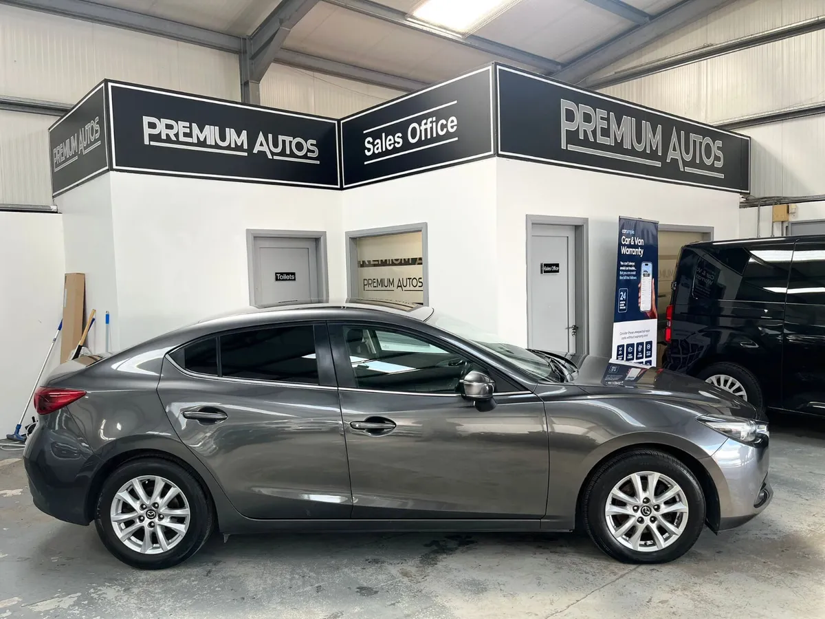 Mazda Mazda3 2017. 1.5D. EXECUTIVE SE - Image 2