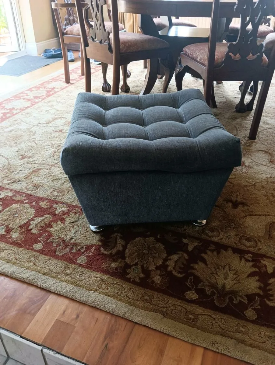 Beautiful foot stool, come puff side stool . - Image 2