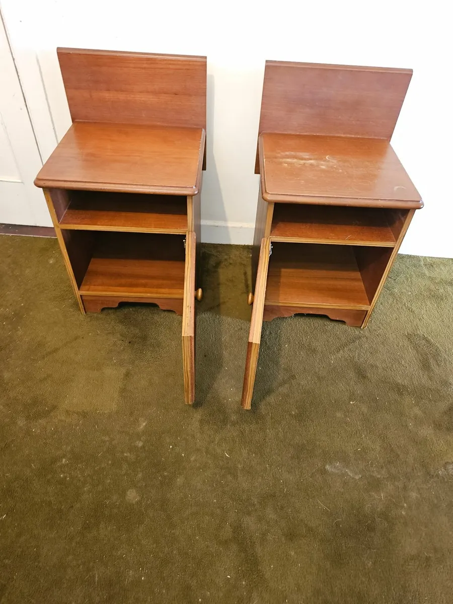 Pair of Vintage Wooden Bedside Lockers - Image 3