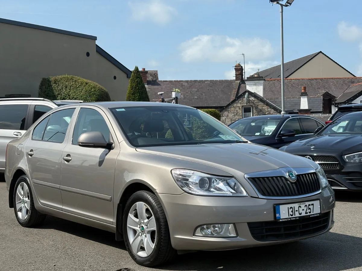 131 Skoda Octavia Exclusive 1.6 Diesel - Image 3
