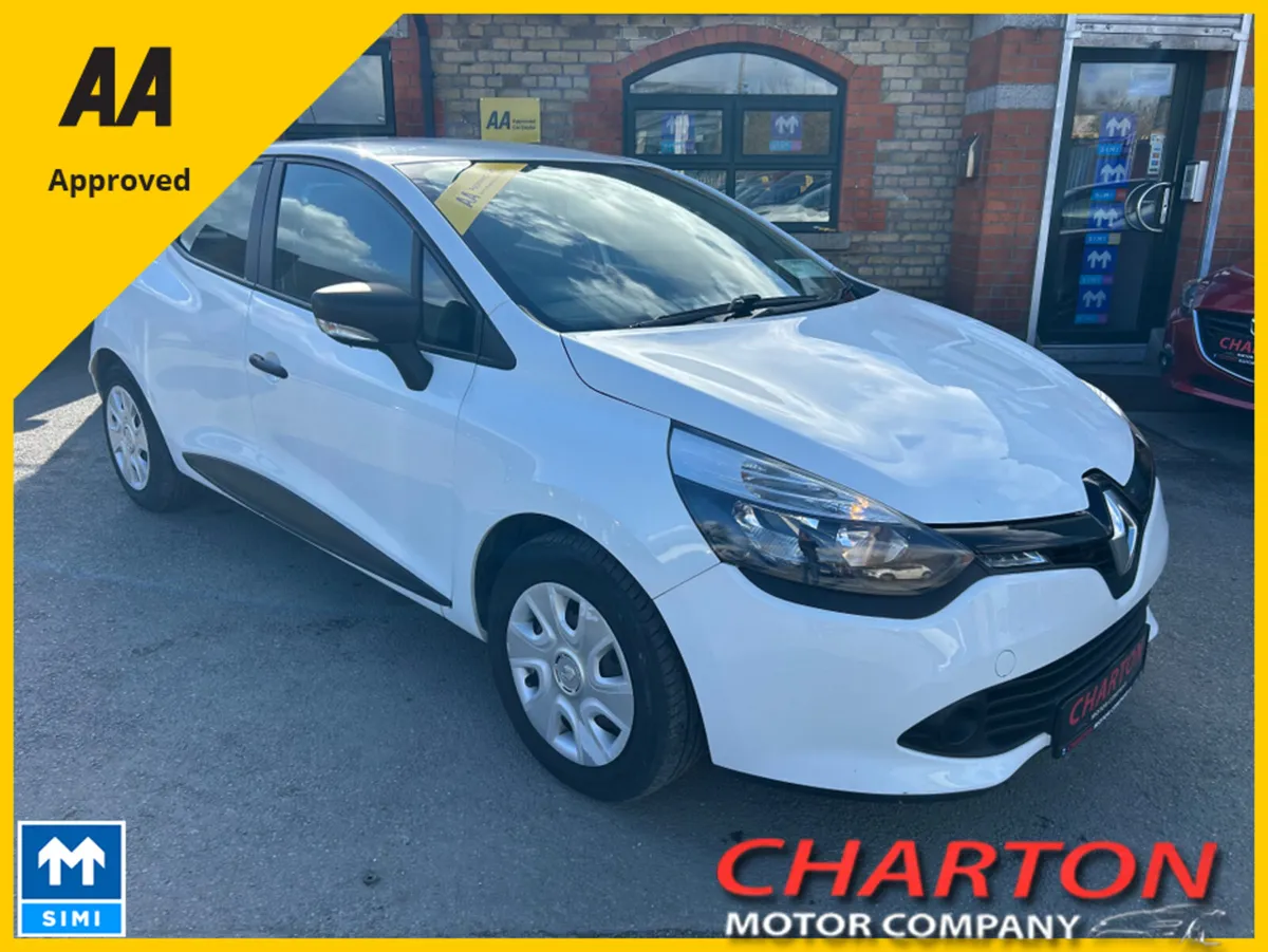 Renault Clio IV EXPRESSION 1.2 PET 4DR - Image 1