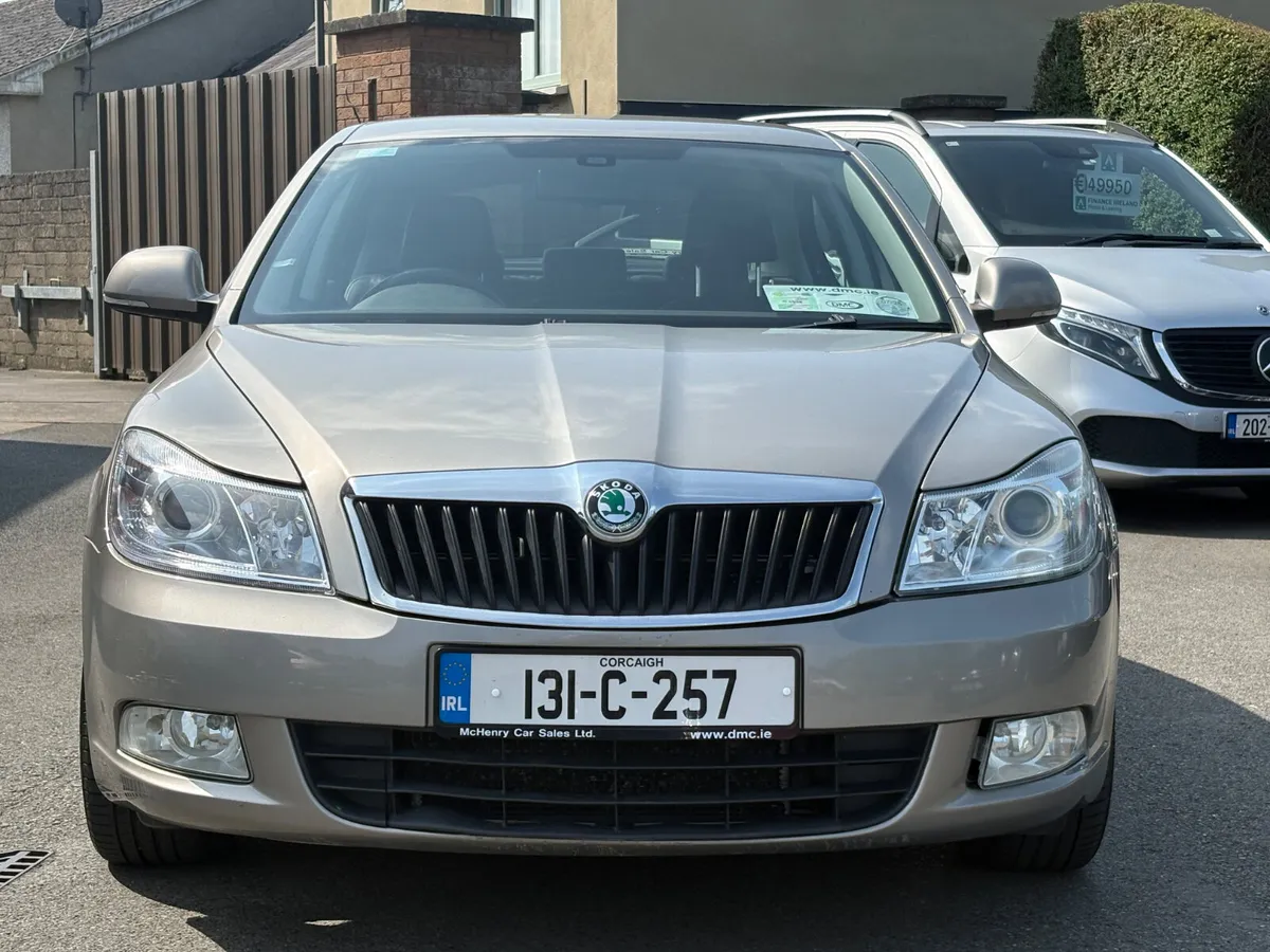131 Skoda Octavia Exclusive 1.6 Diesel - Image 2
