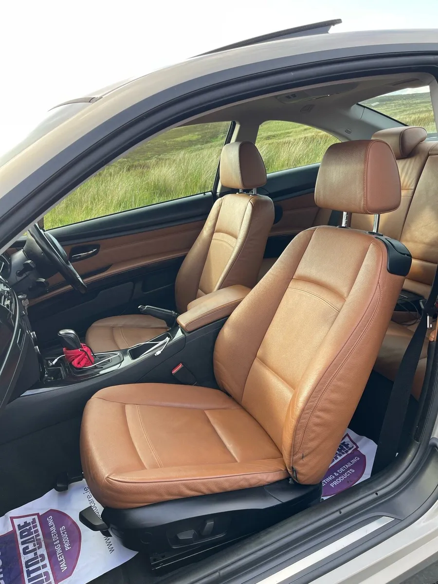BMW 320i - Image 4