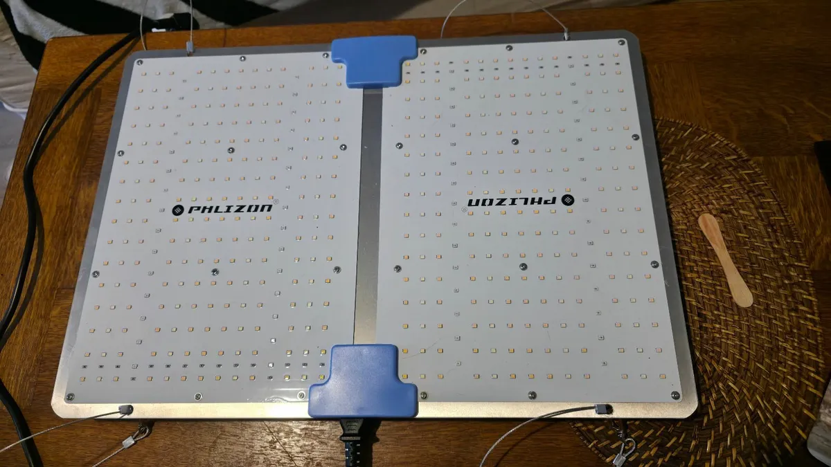 Full spectrum LED grow lamp - Image 4