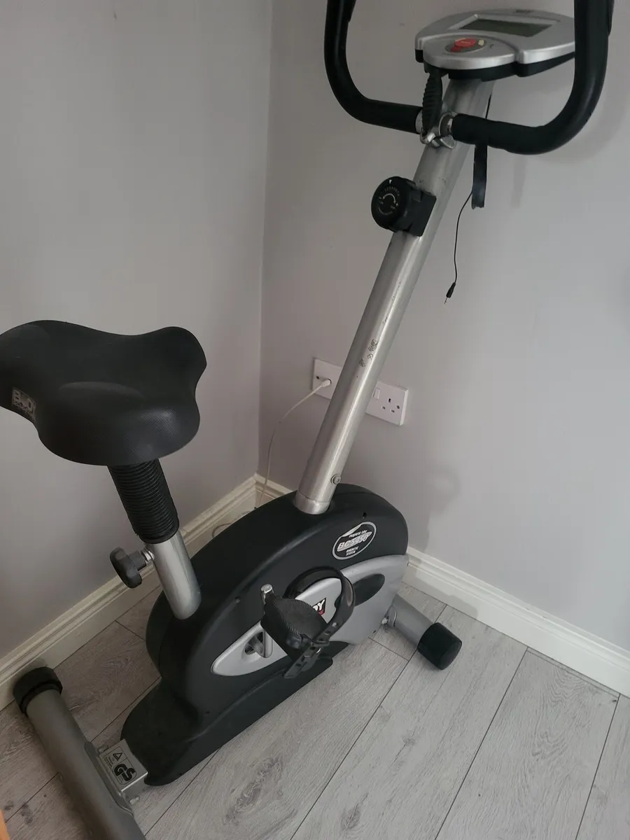 Exercise bike - Image 1