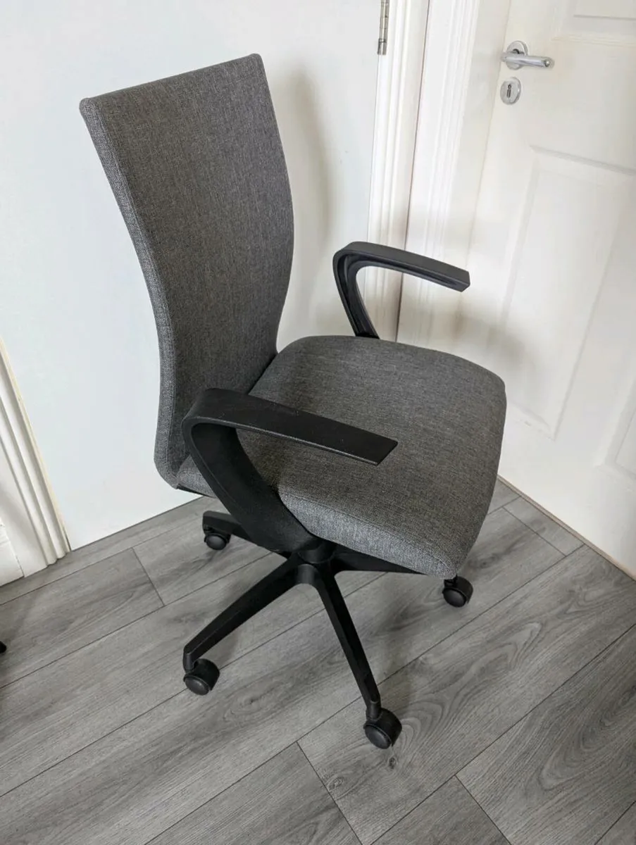 Office Chair - Image 1